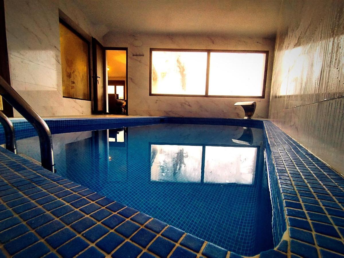 El Aprisco, Con Piscina Climatizada En Hueva-Guadalajara Villa Exterior photo